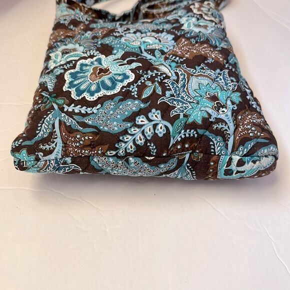 Vera Bradley crossbody - Picture 4 of 7